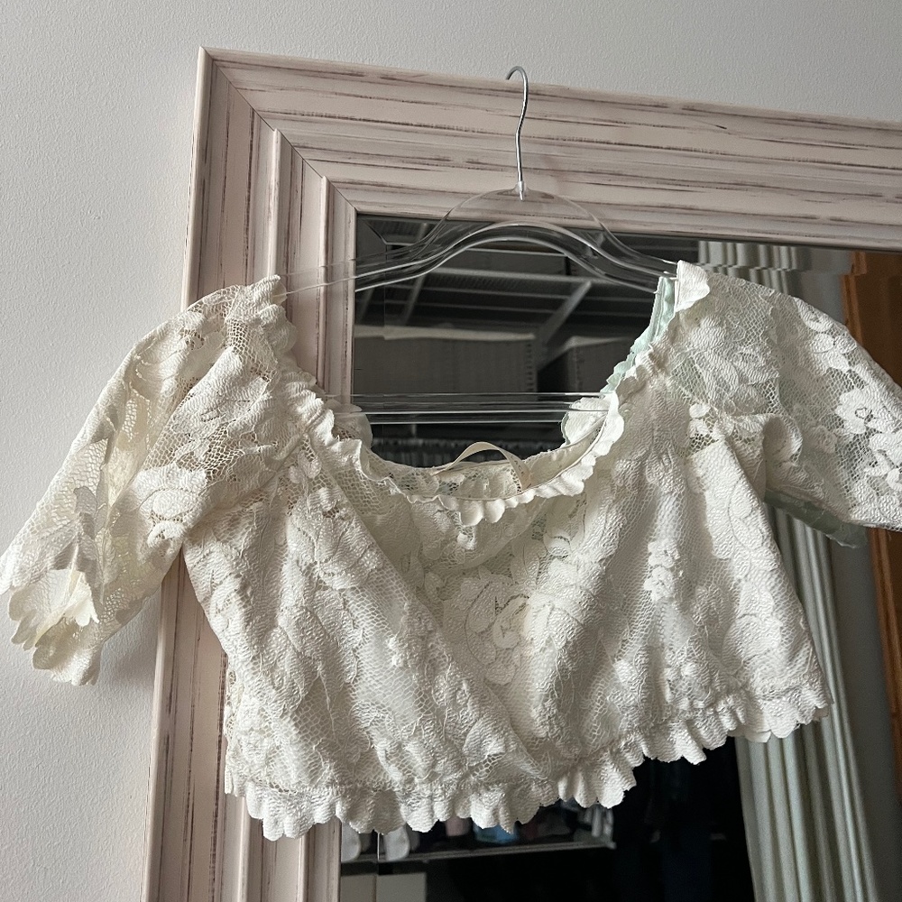 Grace Loves Lace White Crop Top (Size Large)